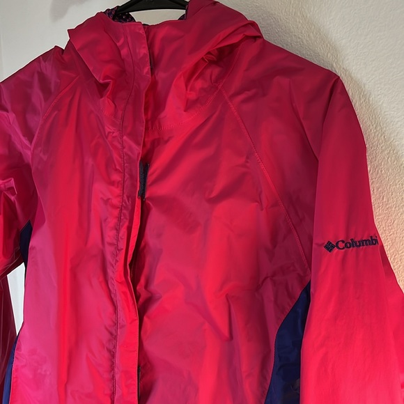 Excellent condition Columbia raincoat - Picture 2 of 5